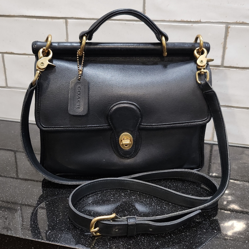 Vintage Coach Willis 9927